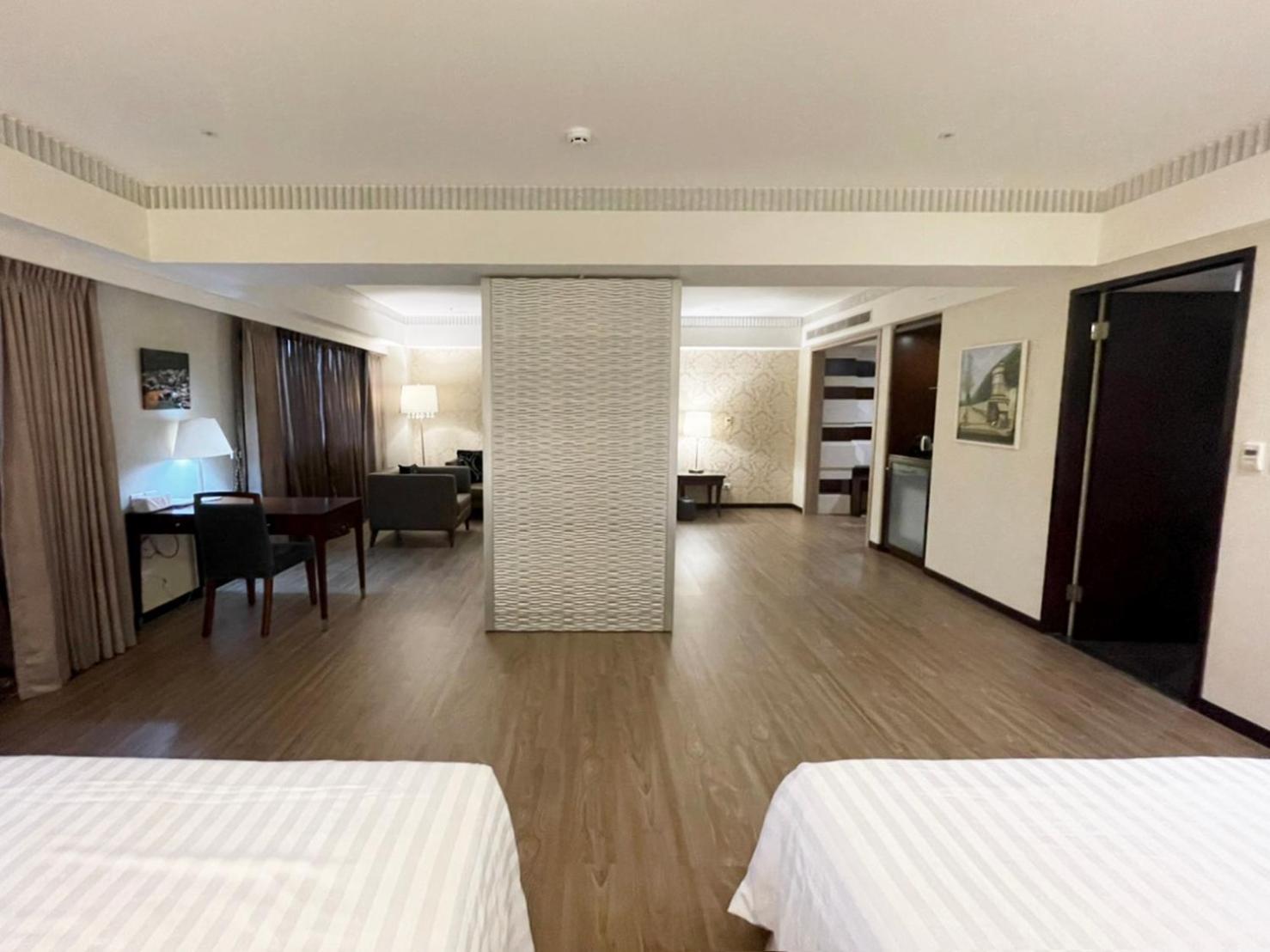 Check Inn Taipei Neihu Exterior photo